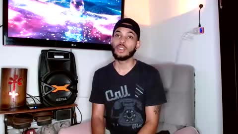 Snapshot of colinlatinbrown chatting on January 2025 12:12:01 AM IG online show from January 2025 12:12:01 AM