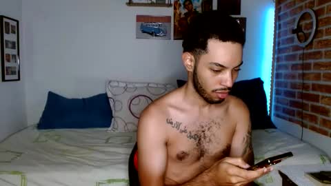 Snapshot of colinlatinbrown chatting on February 2025 11:36:01 AM IG online show from February 2025 11:36:01 AM