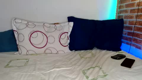 Snapshot of colinlatinbrown chatting on February 2025 10:11:02 PM IG online show from February 2025 10:11:02 PM