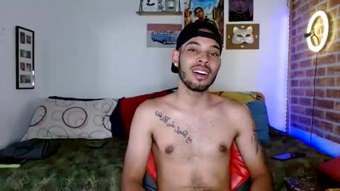 Snapshot of colinlatinbrown chatting on March 2025 07:26:02 PM IG online show from March 2025 07:26:02 PM