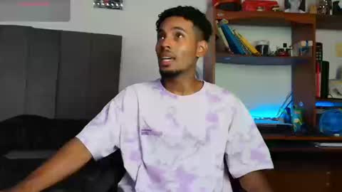 Snapshot of colinlatinbrown chatting on September 2025 05:01:02 PM IG online show from September 2025 05:01:02 PM