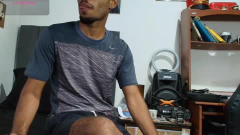 Snapshot of colinlatinbrown chatting on September 2025 11:10:01 AM IG online show from September 2025 11:10:01 AM