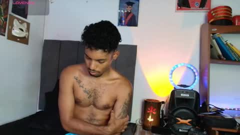 Snapshot of colinlatinbrown chatting on September 2025 03:57:01 PM IG online show from September 2025 03:57:01 PM