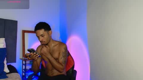 Snapshot of colinlatinbrown chatting on November 2025 11:31:02 AM IG online show from November 2025 11:31:02 AM