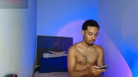 Snapshot of colinlatinbrown chatting on November 2025 11:47:01 AM IG online show from November 2025 11:47:01 AM