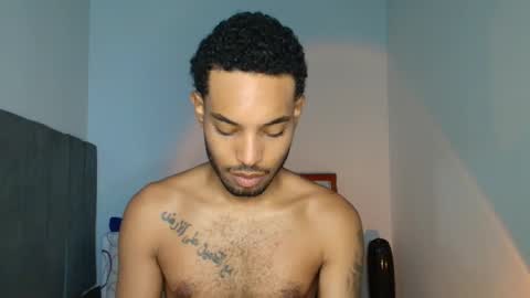 Snapshot of colinlatinbrown chatting on November 2025 11:35:01 AM IG online show from November 2025 11:35:01 AM