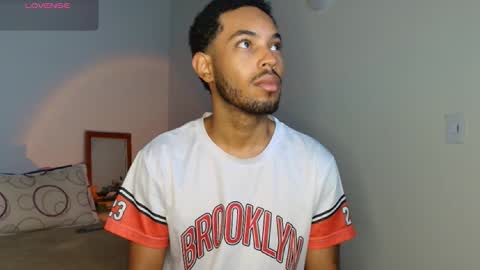 Snapshot of colinlatinbrown chatting on December 2025 12:54:01 PM IG online show from December 2025 12:54:01 PM