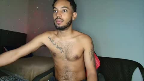 Snapshot of colinlatinbrown chatting on December 2025 01:05:01 PM IG online show from December 2025 01:05:01 PM