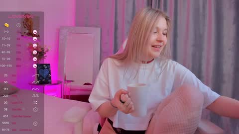 Collen Mon Tue Wed Thu Fri GMT 3 0300am - 0900am  online show from January 2025 10:17:02 PM