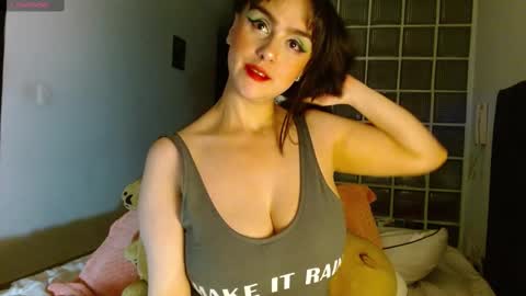 Collette online show from February 2025 07:04:02 AM