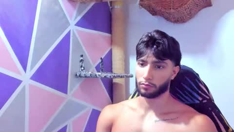 Snapshot of collins_emmett chatting on February 2026 05:24:01 AM EMMETT COLLINS online show from February 2026 05:24:01 AM