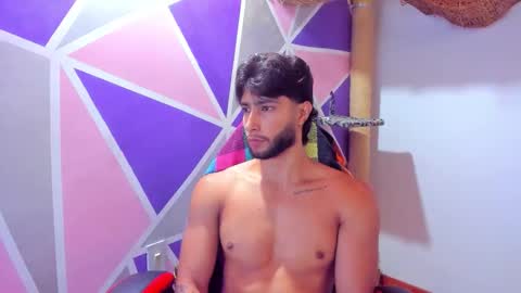 Snapshot of collins_emmett chatting on February 2026 06:19:01 PM EMMETT COLLINS online show from February 2026 06:19:01 PM