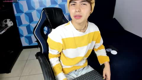 collinstone online show from January 2025 08:43:01 PM