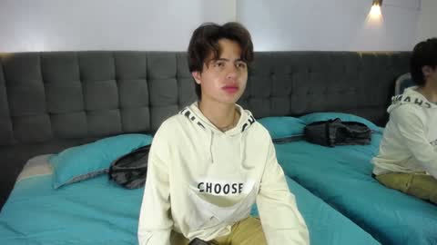 collinstone online show from January 2025 07:37:01 PM