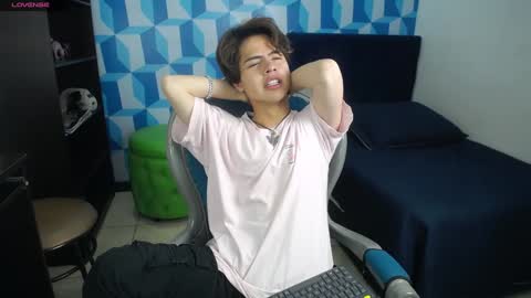 collinstone online show from January 2025 07:56:02 PM