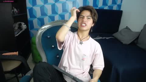 collinstone online show from January 2025 11:00:01 PM