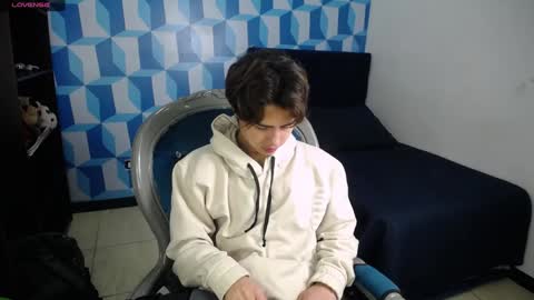 collinstone online show from February 2025 07:42:01 PM