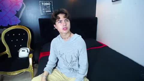 collinstone online show from March 2025 08:16:01 PM