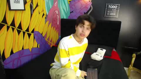 collinstone online show from March 2025 08:10:01 PM