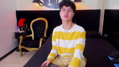 collinstone online show from October 2025 06:17:02 PM