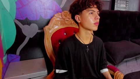 collinstone online show from October 2025 05:04:02 PM