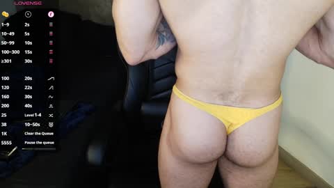 colombianmuscle8 online show from May 2026 03:20:02 PM