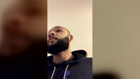 Snapshot of colossalmike chatting on February 2026 10:41:01 AM colossalmike online show from February 2026 10:41:01 AM