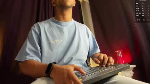 colstorw_ online show from November 2025 10:16:02 AM