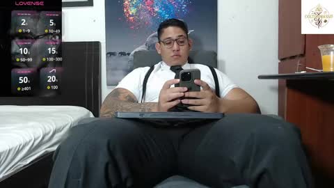 coltonmassif_ online show from May 2026 02:35:02 PM