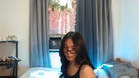 Snapshot of come_wet_me chatting on March 2025 02:12:01 PM come_wet_me online show from March 2025 02:12:01 PM