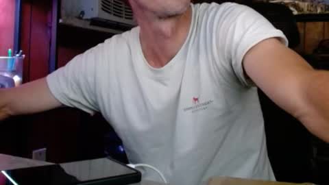 Nelson or ComicKing and sometime Peachy143 online show from October 2025 11:46:01 PM