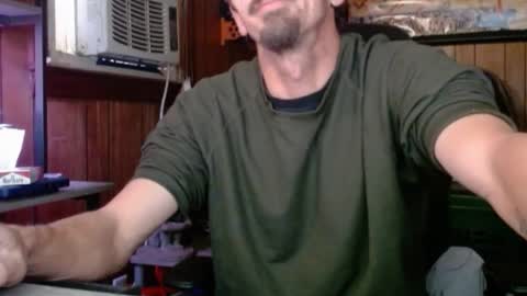 Nelson or ComicKing and sometime Peachy143 online show from December 2025 02:01:01 PM