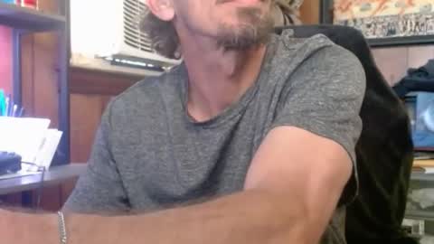 Nelson or ComicKing and sometime Peachy143 online show from March 2026 07:40:01 PM