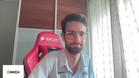 Snapshot of commanded chatting on December 2024 12:39:02 PM commanded online show from December 2024 12:39:02 PM