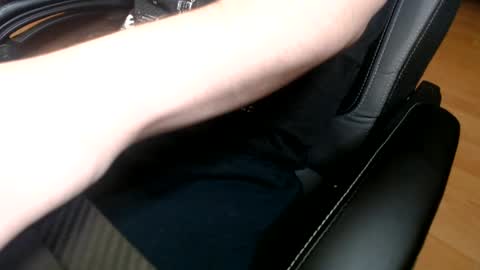 commanderchip online show from March 2025 12:01:01 PM