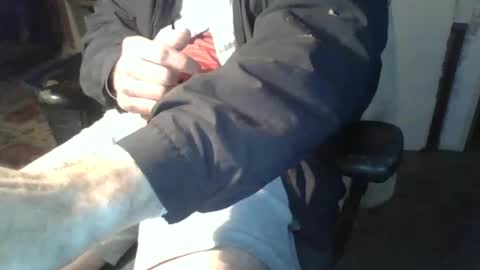 comnfromme1 online show from December 2024 01:17:01 AM