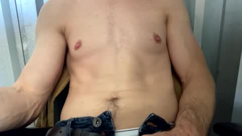 comnfromme1 online show from April 2026 07:01:01 PM