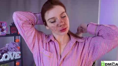 Snapshot of connie_monus chatting on May 2026 04:04:02 PM Amy online show from May 2026 04:04:02 PM