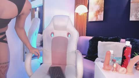 Connor   online show from June 2026 08:01:01 PM