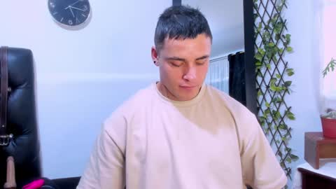 Snapshot of connorsmith_26 chatting on January 2025 10:16:02 PM Connor Smith online show from January 2025 10:16:02 PM