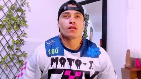 Snapshot of connorsmith_26 chatting on January 2025 12:00:01 PM Connor Smith online show from January 2025 12:00:01 PM