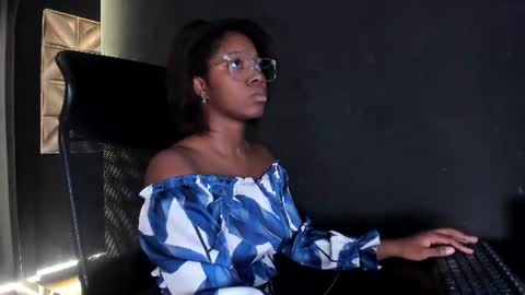 Nilo Solem online show from June 2026 07:57:02 PM