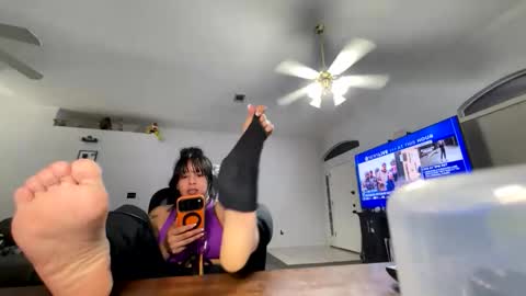 Snapshot of controllercutie chatting on January 2026 11:30:02 PM controllercutie online show from January 2026 11:30:02 PM