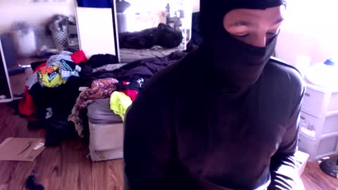 coodimoodi24 online show from December 2024 08:43:01 PM