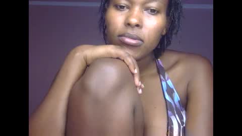 cool_berry online show from October 2025 02:16:01 PM