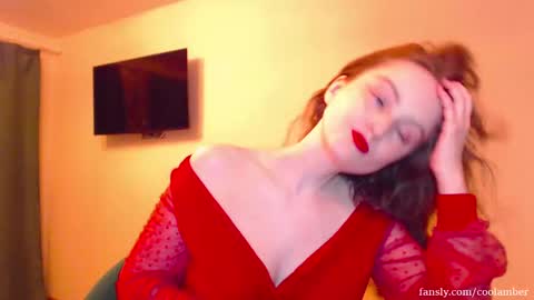 Snapshot of coolamber chatting on December 2024 09:28:01 PM Amber online show from December 2024 09:28:01 PM