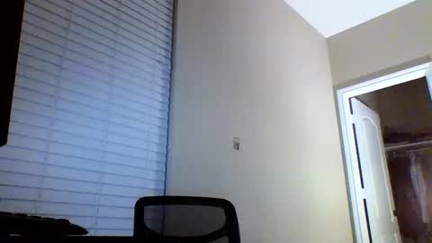 cooldude122222 online show from December 2024 06:22:02 AM