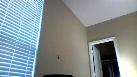 cooldude122222 online show from December 2024 04:44:02 PM