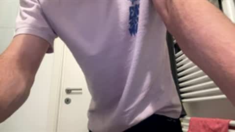 Snapshot of coooocoooo09 chatting on February 2026 11:42:02 AM coooocoooo09 online show from February 2026 11:42:02 AM