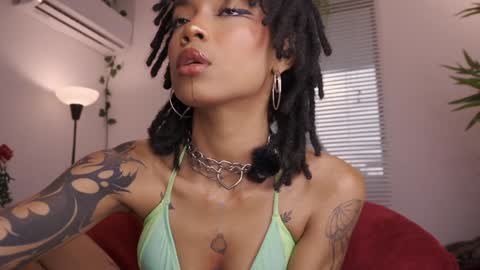 Snapshot of cooper_reds chatting on November 2025 09:59:01 PM ROSELL 3 online show from November 2025 09:59:01 PM